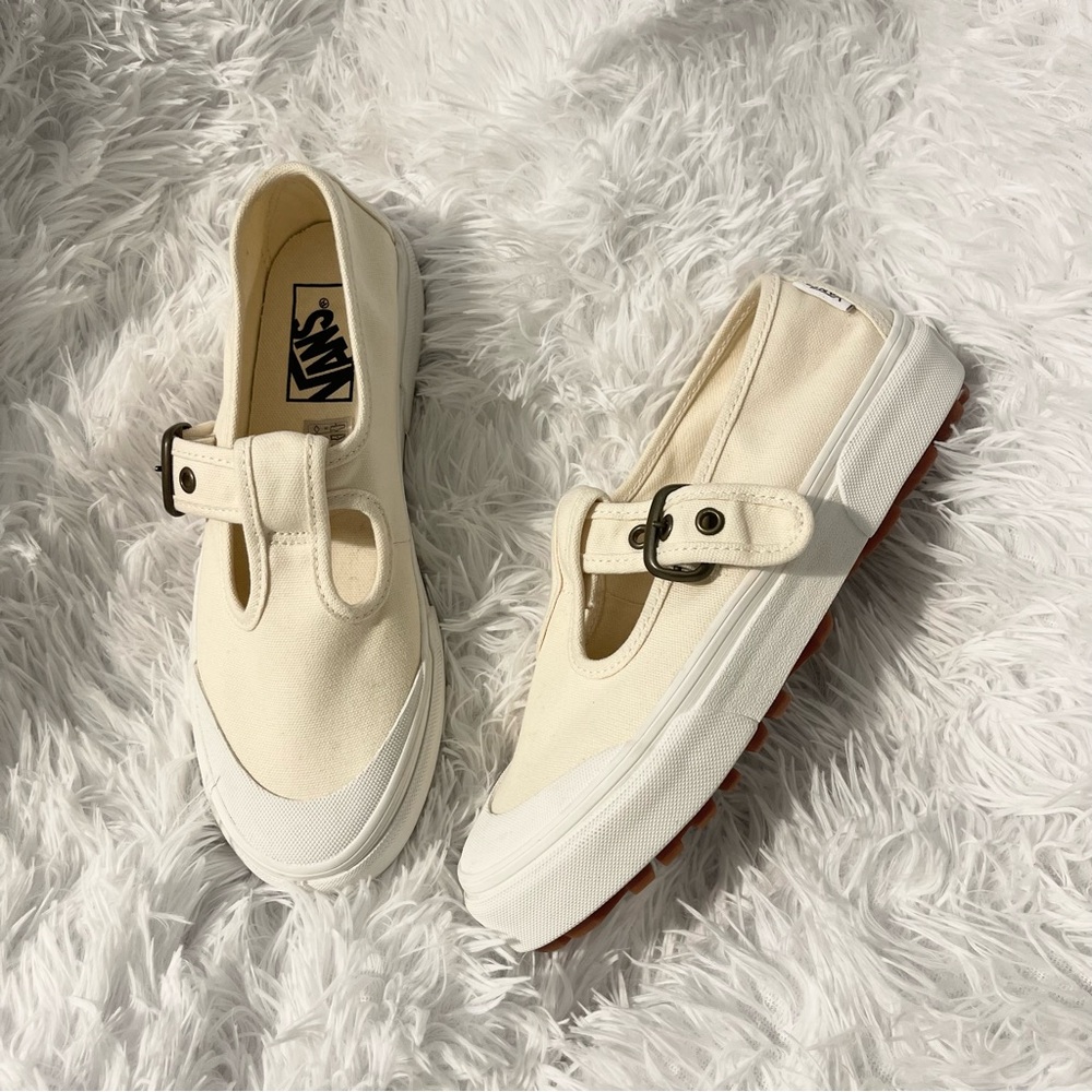 Cute kawaii Vans Mary Jane Style 93 buckle Slip-On shoes classic white